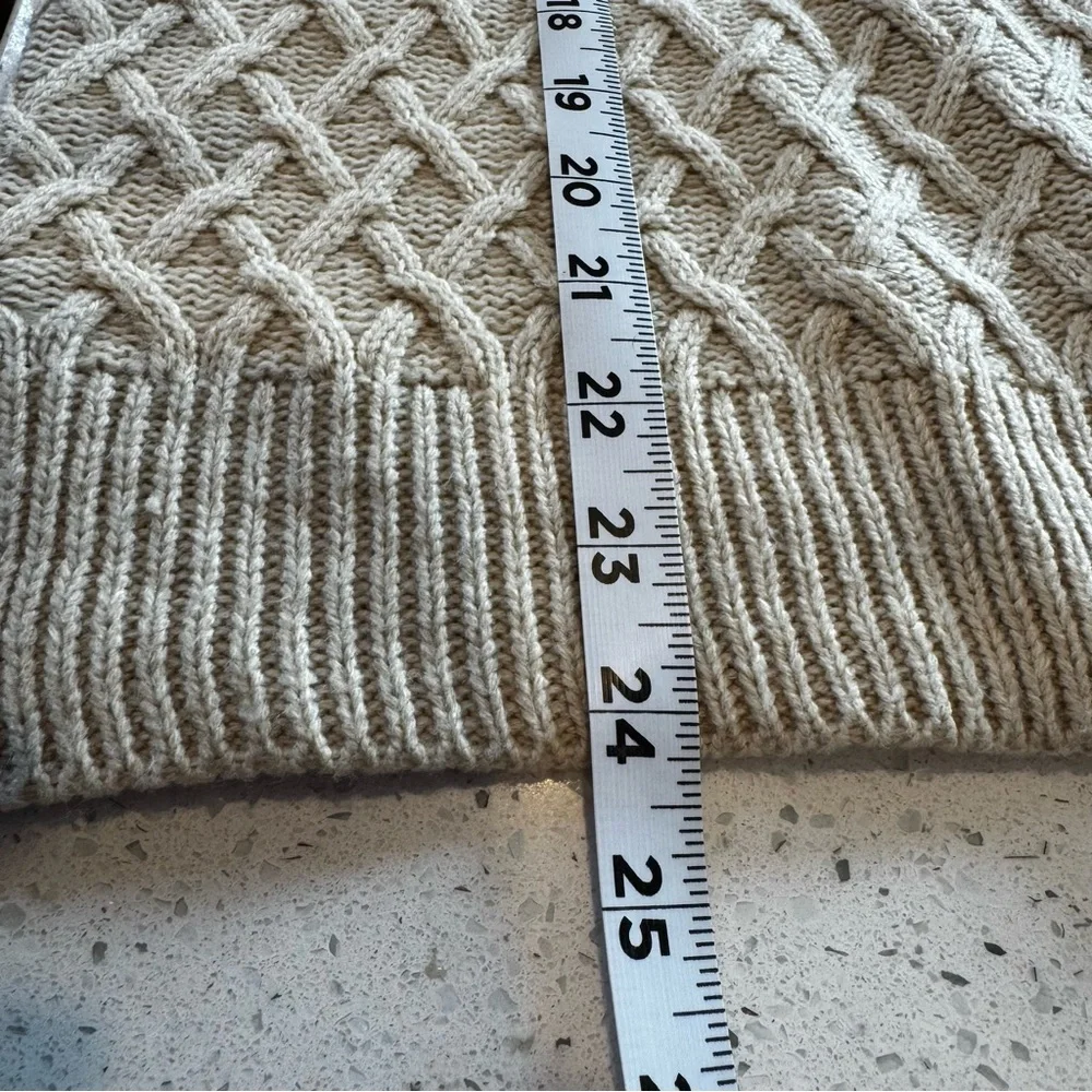 St. John’s Bay XL Cream Cable Knit Crewneck Sweater Oatmeal Cozy Soft Classic